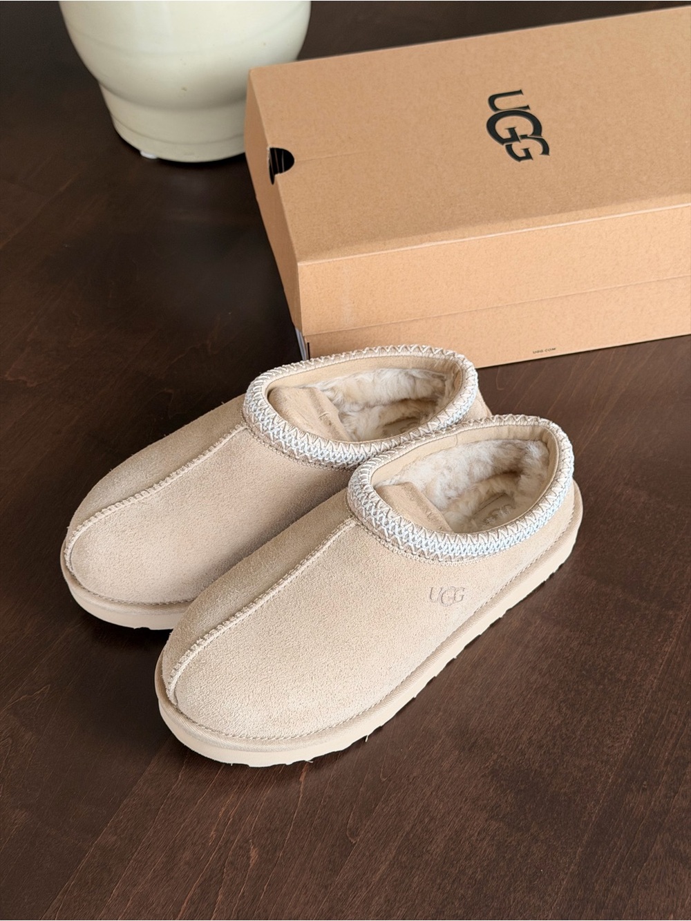 UGG Women’s Tasman II Beige size 9